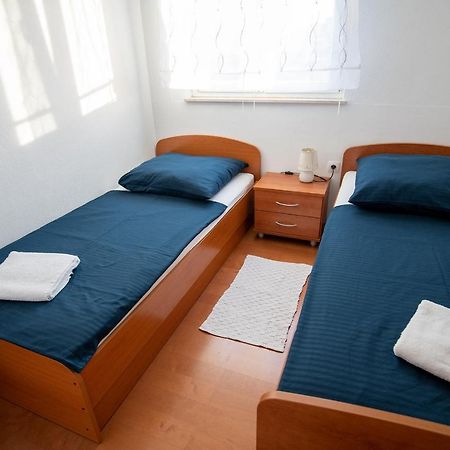 Apartments Mamut Trogir Exterior photo