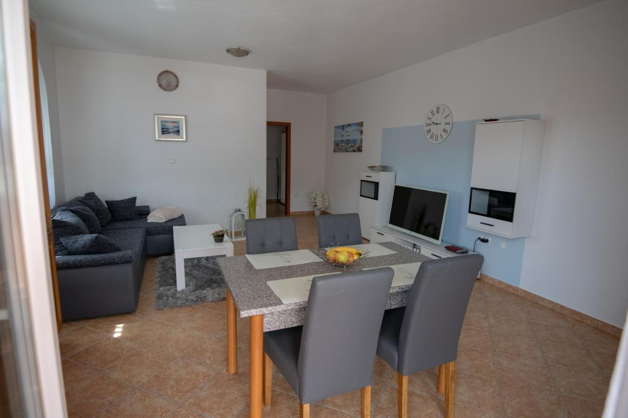 Apartments Mamut Trogir Exterior photo