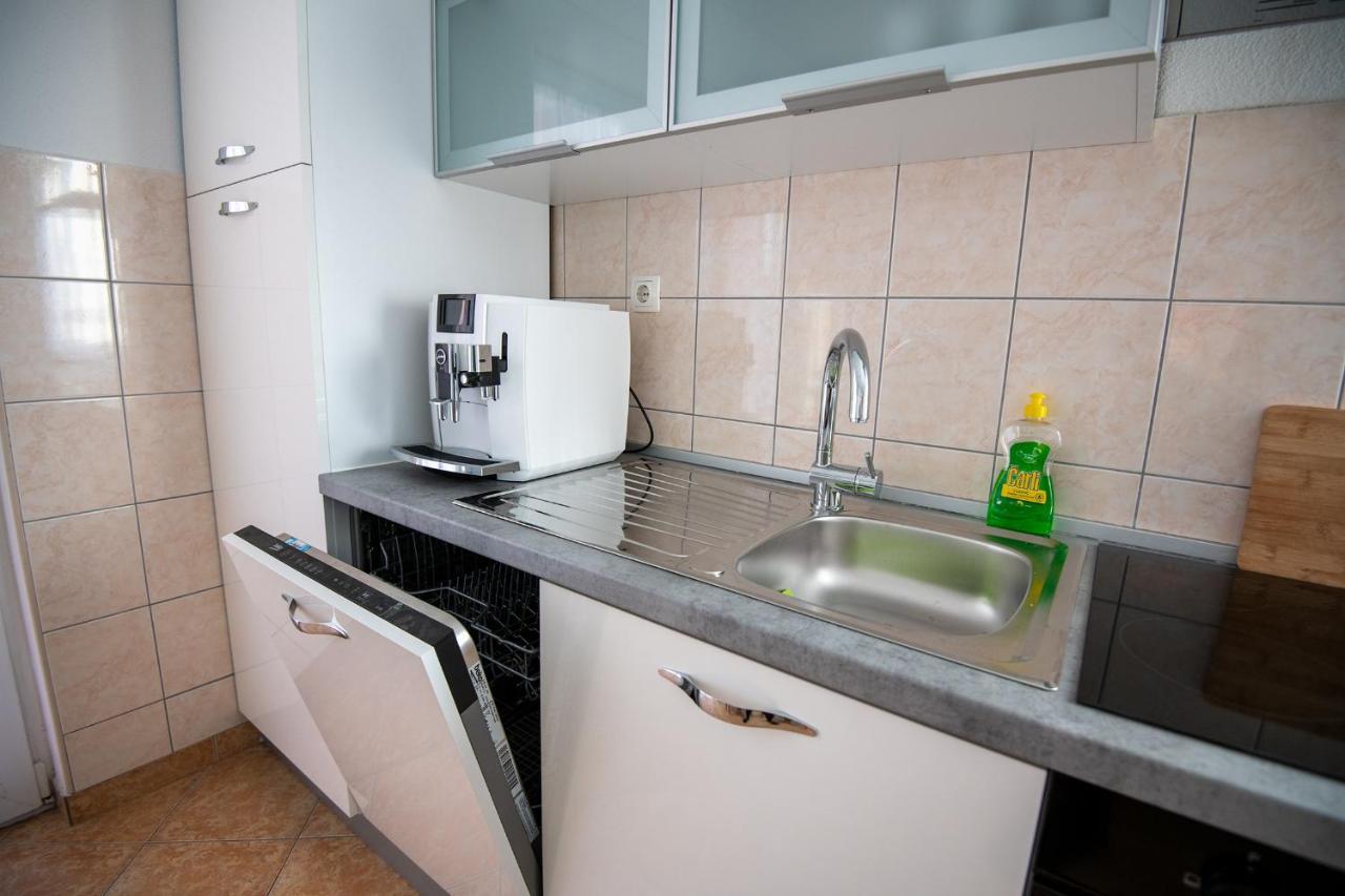 Apartments Mamut Trogir Exterior photo